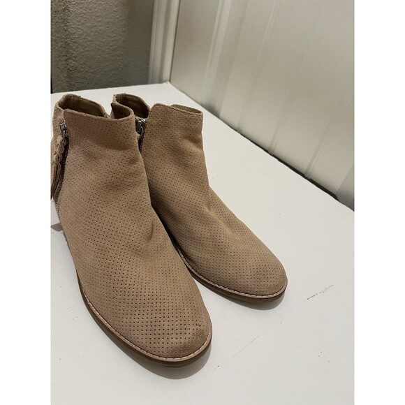 Dolce Vita Perforated Tan Zip Ankle Booties Boots Womens Size 9.5 Western Boho - Picture 3 of 11